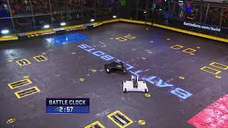 2019 Battlebots S04 E16 Semifinal BIte Force Vs Tombstone [upl. by Nainatrad]