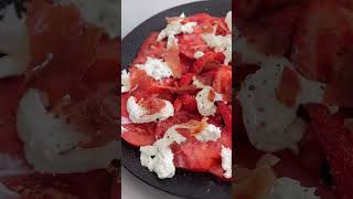 SALADE TOMATE FRAISES ET BURRATA [upl. by Ettenaj100]