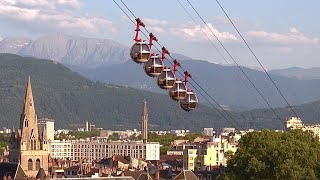 Le Téléphérique de Grenoble Bastille [upl. by Weingartner]