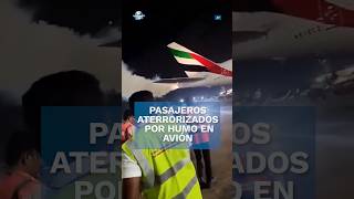 Sale humo de avión que estaba a punto de despegar shorts [upl. by Hairehcaz]