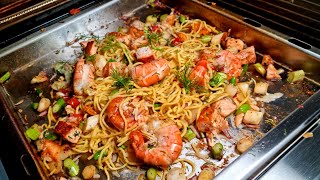 Leckere Pasta mit Garnelen Lachs und Spargel vom Santos s 318 Grill Plancha Seafood Pasta [upl. by Adlev]