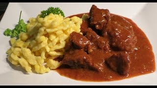 Rindsgulasch mit Spatzln [upl. by Yanehc]