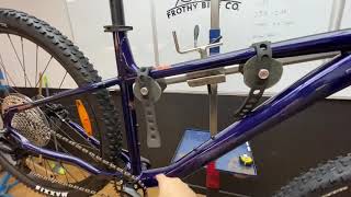 Kona Mahuna 2022 hardtail review from a mechanics view [upl. by Anahpos]