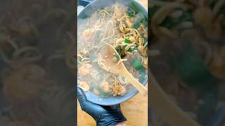 Nouilles 🍜 Sautées aux crevettes 🍤 [upl. by Norel]