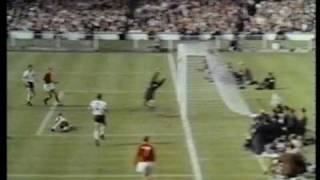 WembleyTor WM Finale 1966 England  Deutschland [upl. by Nilpik]