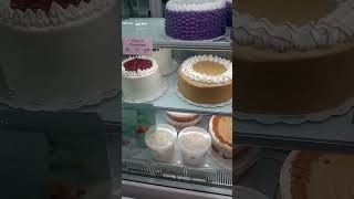 assorted cake cake fyp shorts shortvideo cakedecorating [upl. by Wally697]