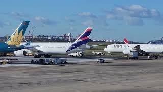 🛬 🇦🇺 Sydney Airport International ✈ Spotting June 2024 4k 🛬 [upl. by Eimmit701]