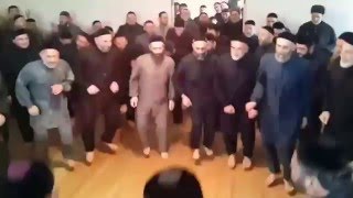 Yabancı müzikle zikir yapıp kopan dedeler [upl. by Liebman626]