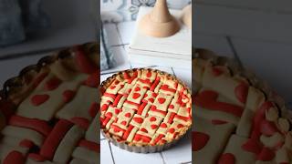 Crostata di San Valentino con intreccio di cuori crostata sanvalentino graziaintavola [upl. by Dohsar]