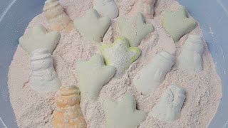 POWDERY SNOWMEN AND GHOSTS CRUMBLEASMR [upl. by Land584]