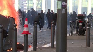 Manifestations de lycéens émaillées dincidents en France [upl. by Weld]