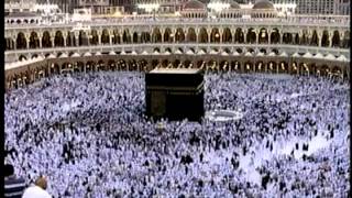 Ramadan 2012 Day 2  Iftar amp Maghrib Prayer in Masjid Al Haram  Sat July 21st [upl. by Bearce]