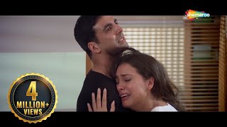 Lara Dutta In Trauma  Akshay Kumar  Andaaz Movie Scene [upl. by Ennayd]