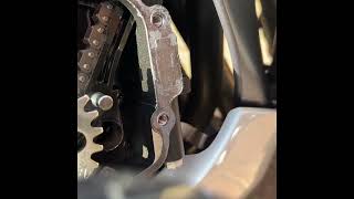 Yamaha R1 20092014 cam chain tensioner replacement oem to oem and unlock [upl. by Bunting]