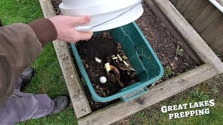 5 Minute Compost Bin  Composting for Beginners [upl. by Gruver]