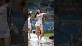 菲菲Aviva 超開心 安打慶祝 台湾チアリーデ 樂天女孩 RakutenGirls 230615 [upl. by Airolg]