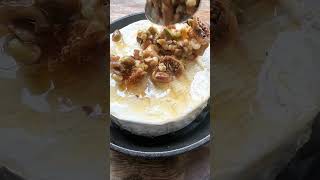 15Minute Last Minute Appetizer Recipe Melty Baked Brie appetizer [upl. by Thomey]