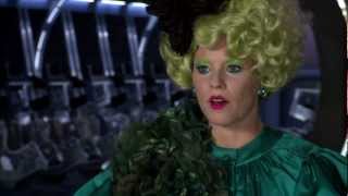 Elizabeth Banks Effie Trinket  Official Hunger Games interview [upl. by Allenotna]