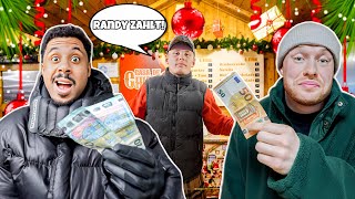 Berlin Weihnachtsmarkt  Kassierer entscheidet wer zahlt 🇩🇪  Folge 112 [upl. by Gare908]