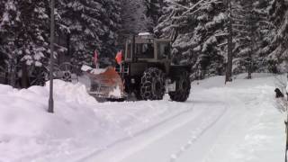 MBtrac 1500 schneeräumen  snow plowing  sneeuwruimen [upl. by Maurine]