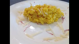 Risotto allá milanese [upl. by Siradal]