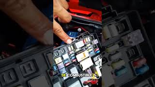 Corte de una Jeep wrangler 2019 a la bomba de gasolina [upl. by Gurtner479]