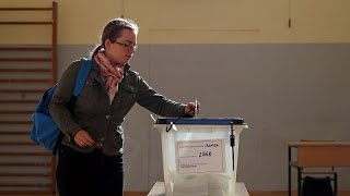 Mazedonien Referendum scheitert an geringer Wahlbeteiligung [upl. by Anitnatsnok]