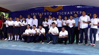 Estudiantes de Ticuantepe reciben bono escolar [upl. by Ertnod180]