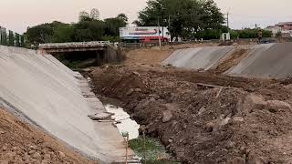 Obras de urbanização do Rio Contendas em reta final 13112024 [upl. by Ladnek997]