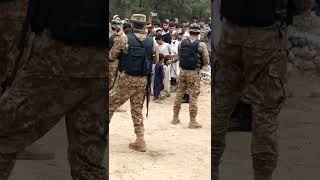 Pakistan Army Respect Toward Shaheed Father  Pak Army zindabad🇵🇰 [upl. by Arraek]