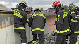 Prosegue lesercitazione di protezione civile a Bibbiena simulato il crollo di un edificio [upl. by Eirrej726]