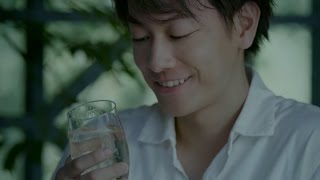 【日本CM】佐藤健親自示範用知多威士忌調配HIGHBALL的教學 [upl. by Asirrac394]