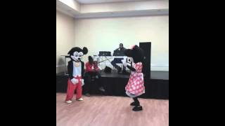 Mickey n Minnie nae nae [upl. by Rufus230]