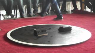 Hırçın Sumo Robot Sakarya Robot Yarışması 2012 Karabük Üniversitesi Türkiye [upl. by Kress531]