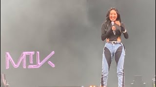 HWASA  Twit I’m A B Bless U Maria  Highlight Fancam Live MIK Festival Paris [upl. by Brouwer434]