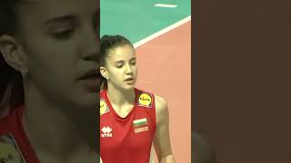 Voli Putri U18  Italia vs Bulgaria 0715 shortsfeed volleysport volleyball volley [upl. by Kaliope349]