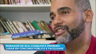 Morador de rua conquista primeiro lugar em concurso público [upl. by Otecina505]