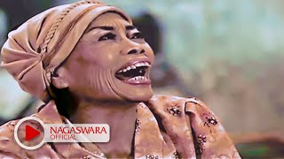 Wali Band  Nenekku Pahlawanku Official Music Video NAGASWARA music [upl. by Arak]