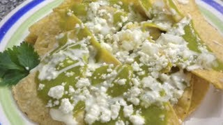 CHILAQUILES VERDES  Vicky Receta Facil [upl. by Anilat]