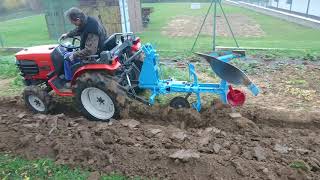 Kubota GB200 ploughing with HUARD part1 [upl. by Hake]