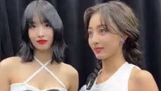 TWICE モモ、美腹筋に見惚れるチューブトップ姿を披露「スタイルお化けすぎる」 [upl. by Adnopoz]