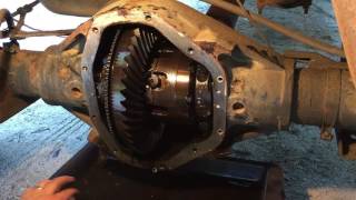 How to change the fluid in a rear end of a dodge truck 80 90 gear oil change [upl. by Barncard]