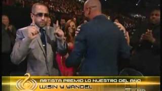 Premio Lo Nuestro 2011  Wisin y Yandel [upl. by Cordeelia]