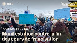 « J’ai honte »  la fin des cours de francisation dénoncée à Rimouski [upl. by Wallas]