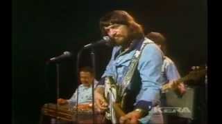 WAYLON JENNINGS  THE TAKER  WE HAD IT ALL Live In TX 1975 [upl. by Anagnos]