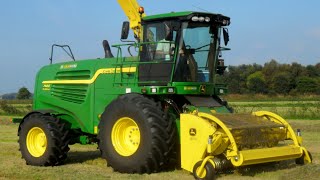 Loonbedr Entjes BV Hakselen met  John Deere 7480 ProDrive [upl. by Savina379]