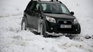 4x4 Terios 2 playing in snow [upl. by Youngran]