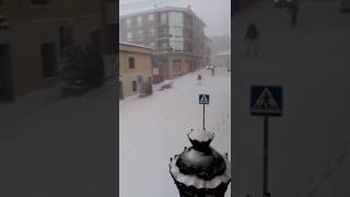 Nieve en Bocairent las calles se convierten en pistas de esquí [upl. by Reider827]