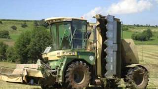 Ensileuse claas jaguar 900 Field Shuttle  Faucheuse krone Big M II [upl. by Ehrsam]