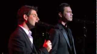 Mario Frangoulis amp George Perris  Ohi den prepei  LIVE [upl. by Aramoiz]